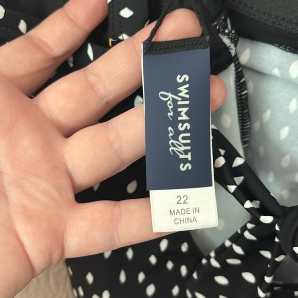 Women’s Plus Size Swimsuits for All Tankini Top, Black/White Polka Dot, Size 22 - Picture 6 of 7